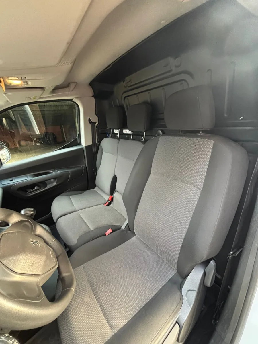 Peugeot Partner 1.5 Diesel  2023 usado en venta, foto 2
