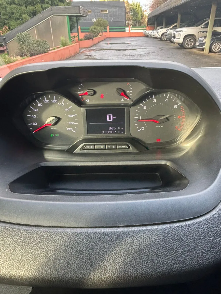 Peugeot Partner 1.5 Diesel  2023 usado en venta, foto 3