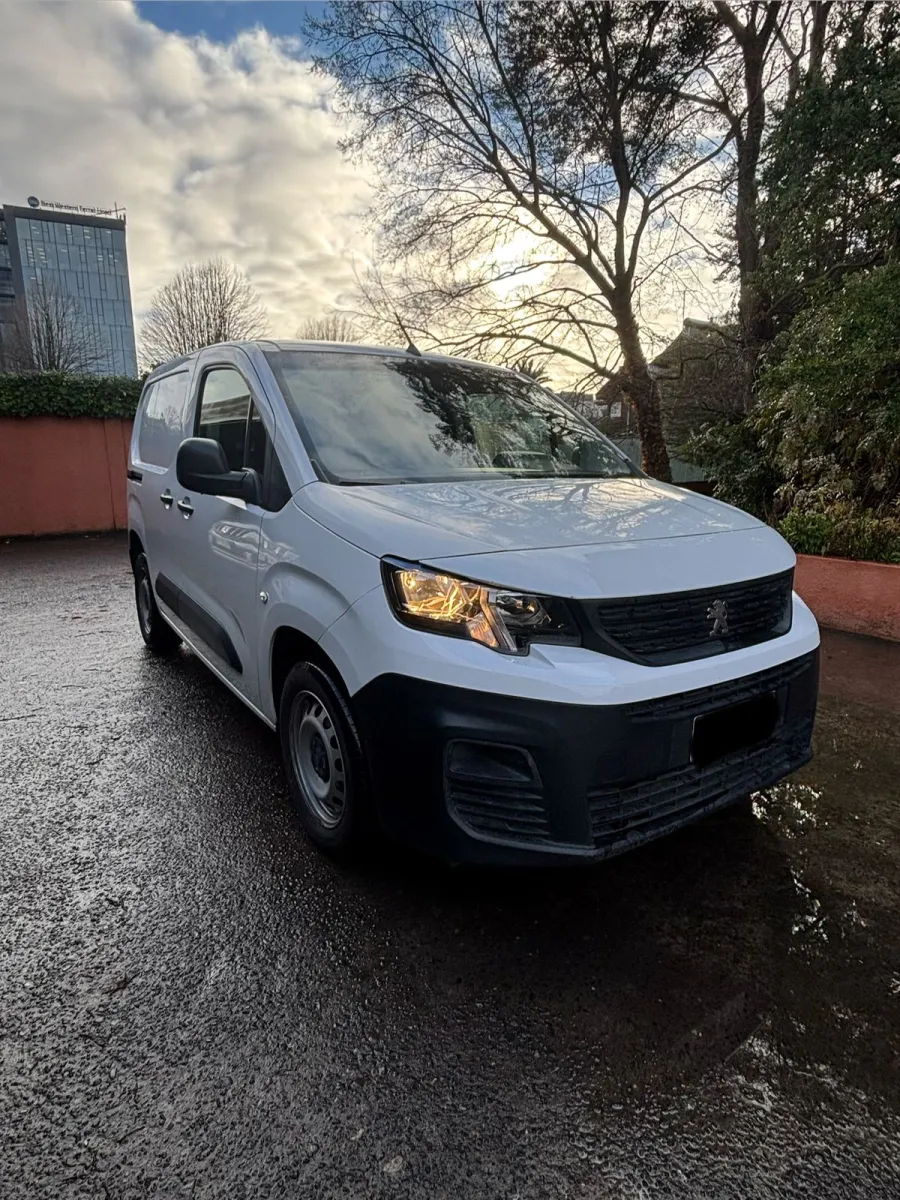 Peugeot Partner 1.5 Diesel  2023 usado en venta, foto 11
