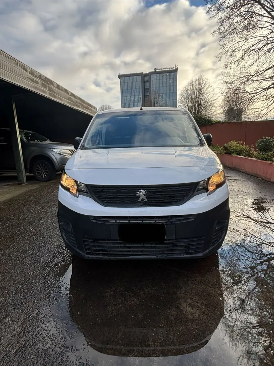 Peugeot Partner 1.5 Diesel  2023 usado en venta, foto 12